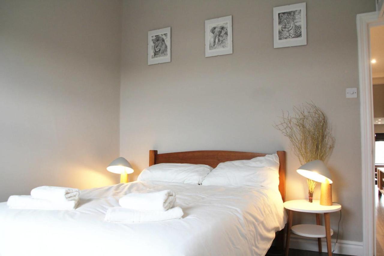 Апартаменты Guestready - Quaint English Flat Near Portobello Лондон Экстерьер фото