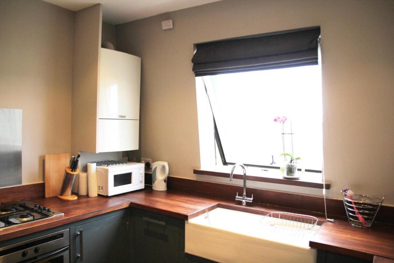 Апартаменты Guestready - Quaint English Flat Near Portobello Лондон Экстерьер фото